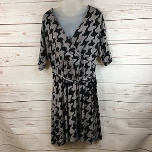 Ladies Tommy Hilfiger Dress B 32